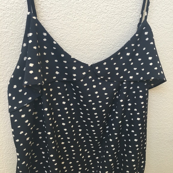 Gap tank top size large - Picture 2 of 4